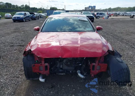 2019 Genesis G70 2.0T Advanced z USA, uszkodzony, nr VIN KMTG64LA7KU031655